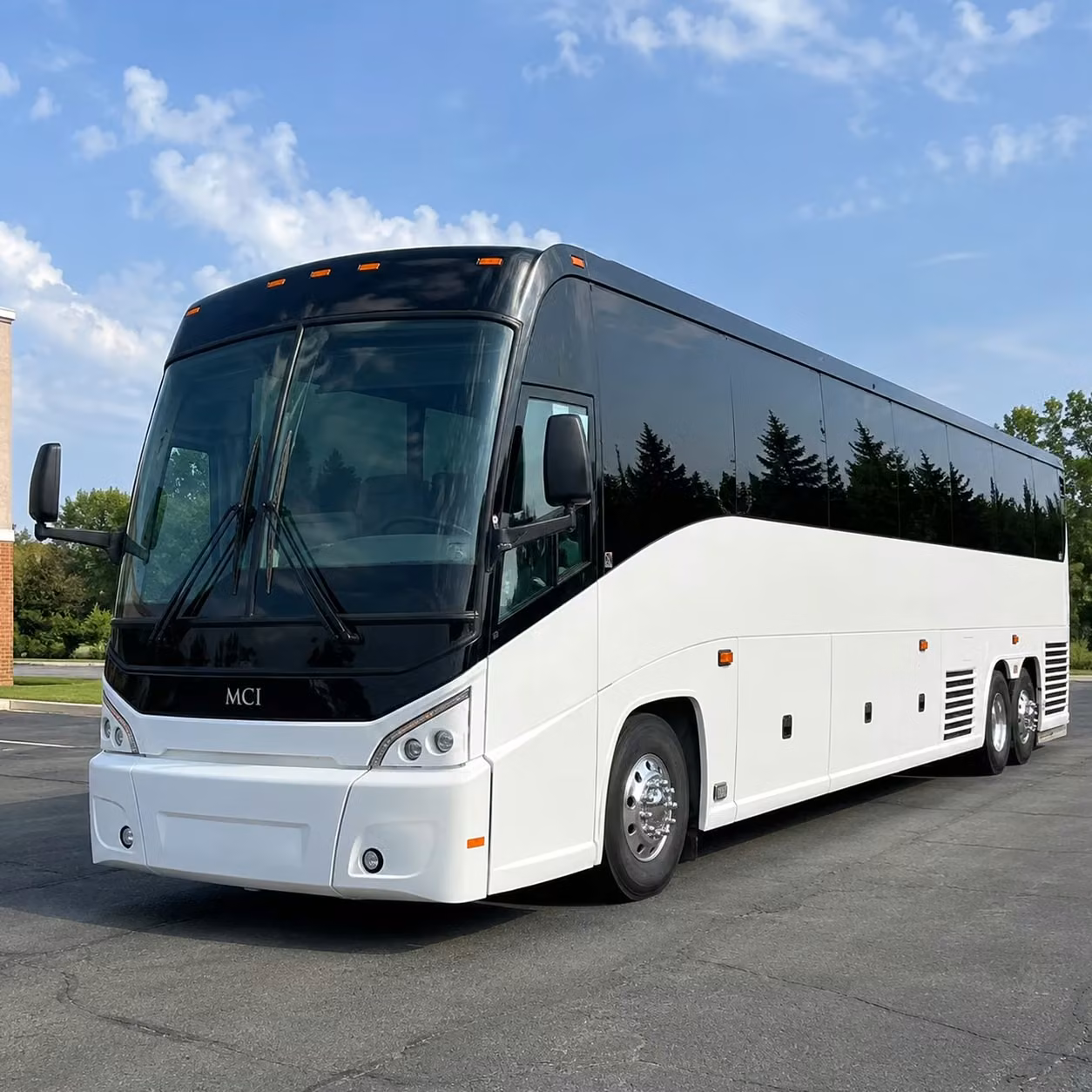 choose the right long distance bus for your raleigh group at the right price
