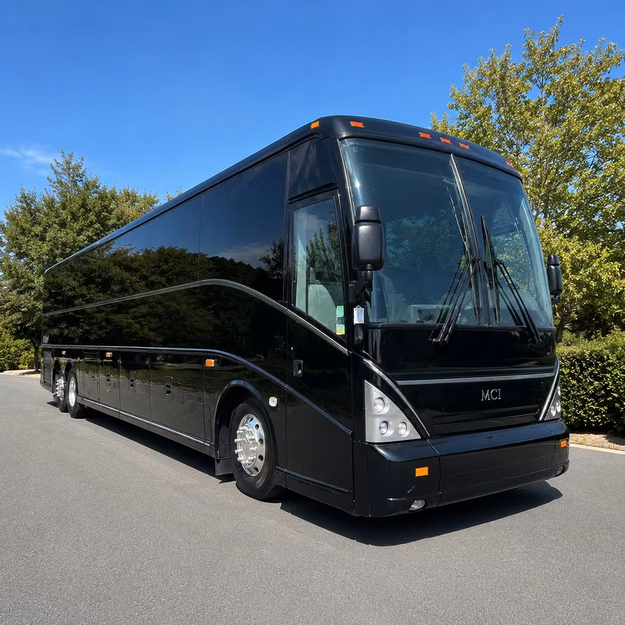 raleigh employee shuttle services that keep your team moving every day